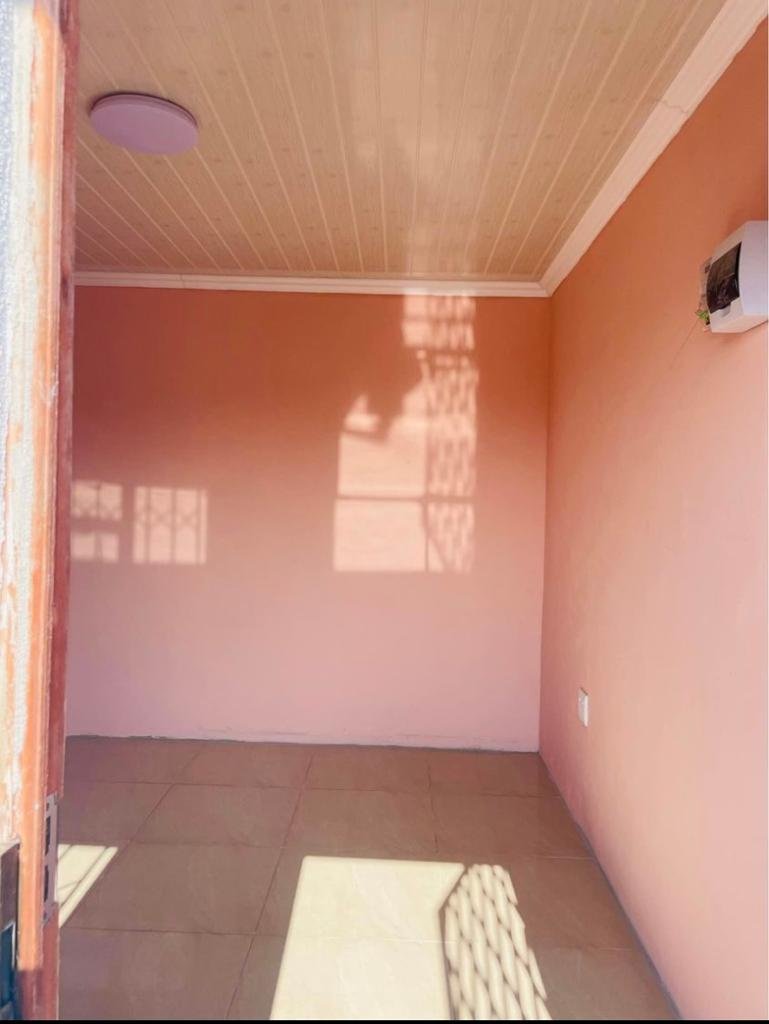 8 Bedroom Property for Sale in Harare Western Cape
